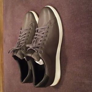 Nee Men's Cole Haan Crosscourt Grey Sneakers Size 12